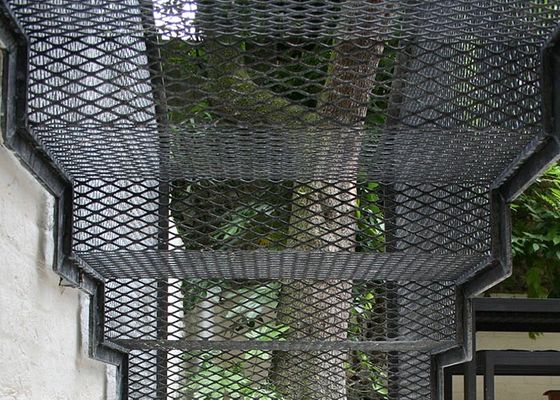 Tapak Tangga Expanded Metal Anti-Selip Baja Karbon Galvanis