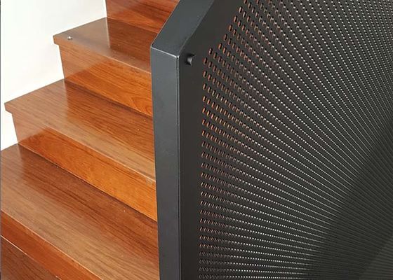 Panel dan Railing Balustrade Berlubang – Anti Karat, Tahan Lama, dan Mudah Perawatannya
