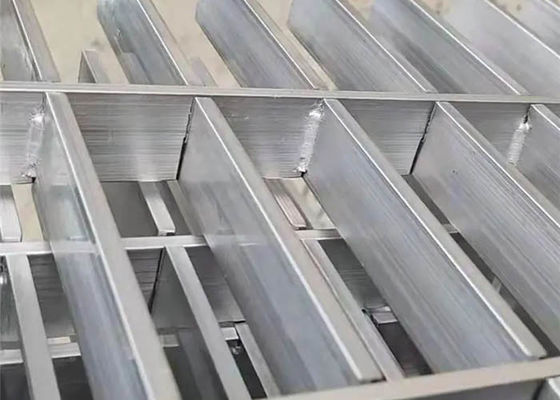 Kisi Aluminium – Ringan, Kapasitas Beban Tinggi, dan Kekuatan untuk Dekorasi Dalam dan Luar Ruangan