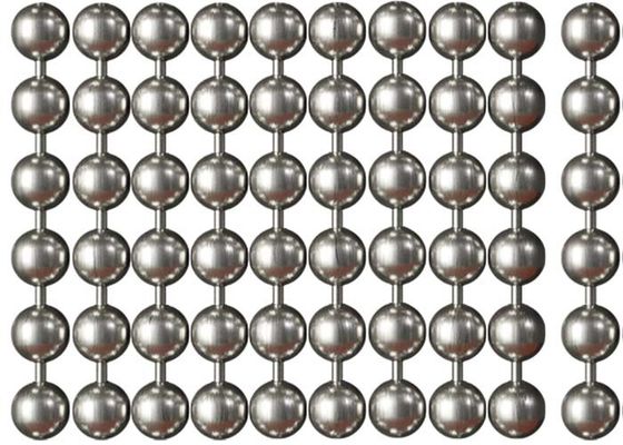Metal Bead Curtain dengan Drooping yang Baik dan Ringan Merupakan Tirai Pembatas Ruang dan Dekorasi yang Ideal