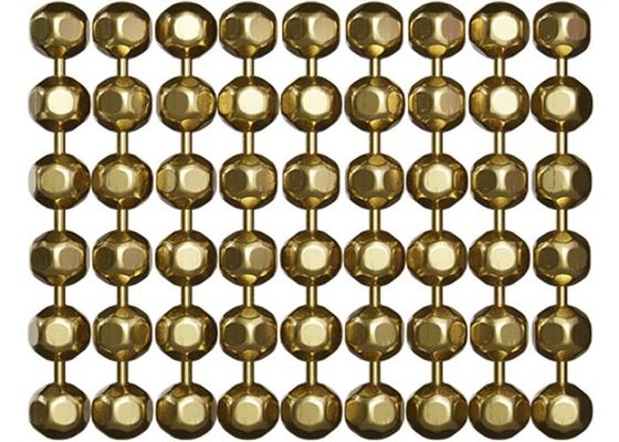 Metal Bead Curtain dengan Drooping yang Baik dan Ringan Merupakan Tirai Pembatas Ruang dan Dekorasi yang Ideal