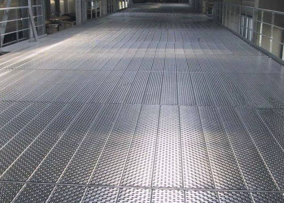0.8mm Lubang Galvanis Lubang Bulat Perforasi Lembar Logam Untuk Fasad Bangunan