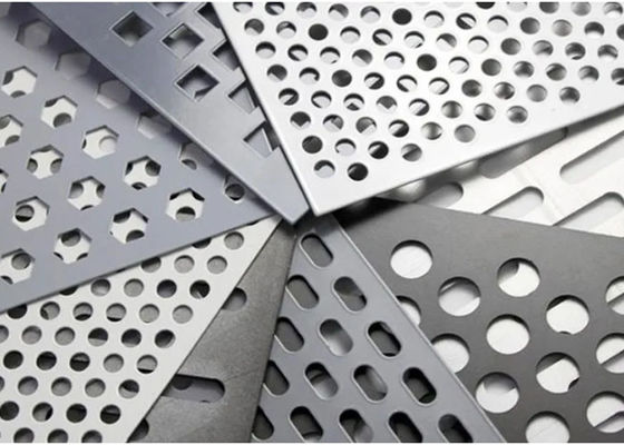 Panel Wire Mesh Pengeboran Bulat Berbagai diameter lubang untuk aplikasi industri