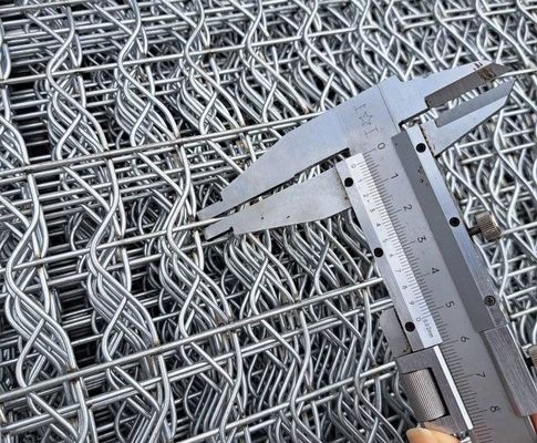Anti korosi pipa diperkuat Mesh Ketahanan 8 Atau 10 Line Wire Quantity Long Service Life