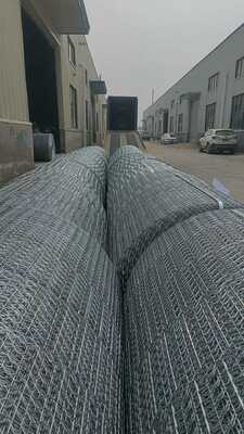 Hot Dip Galvanized Pipeline Reinforced Mesh Anti Korosi Tugas Berat