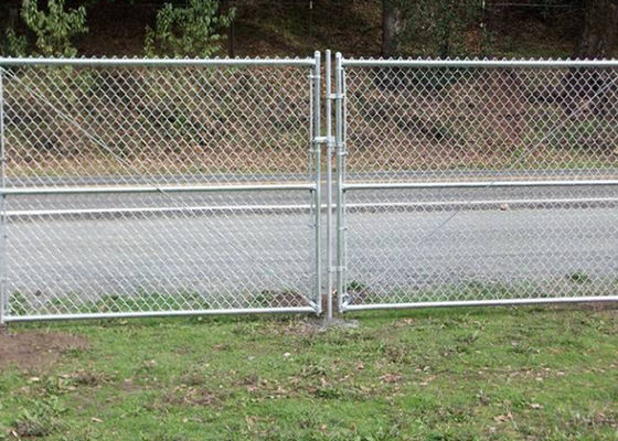 F654 F900 Chain Link Gerbang Ayun Ganda Dilapisi Seng Dengan Tiang Bulat