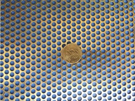 Kawat Aluminium Berlubang Tahan Lama Ringan Tahan Korosi Cocok untuk Proyek Arsitektur